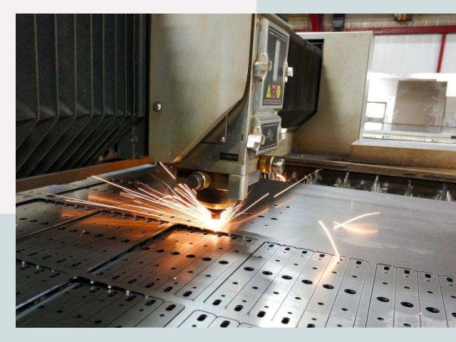 Лазерная резка металла в Ревде от 635 руб.